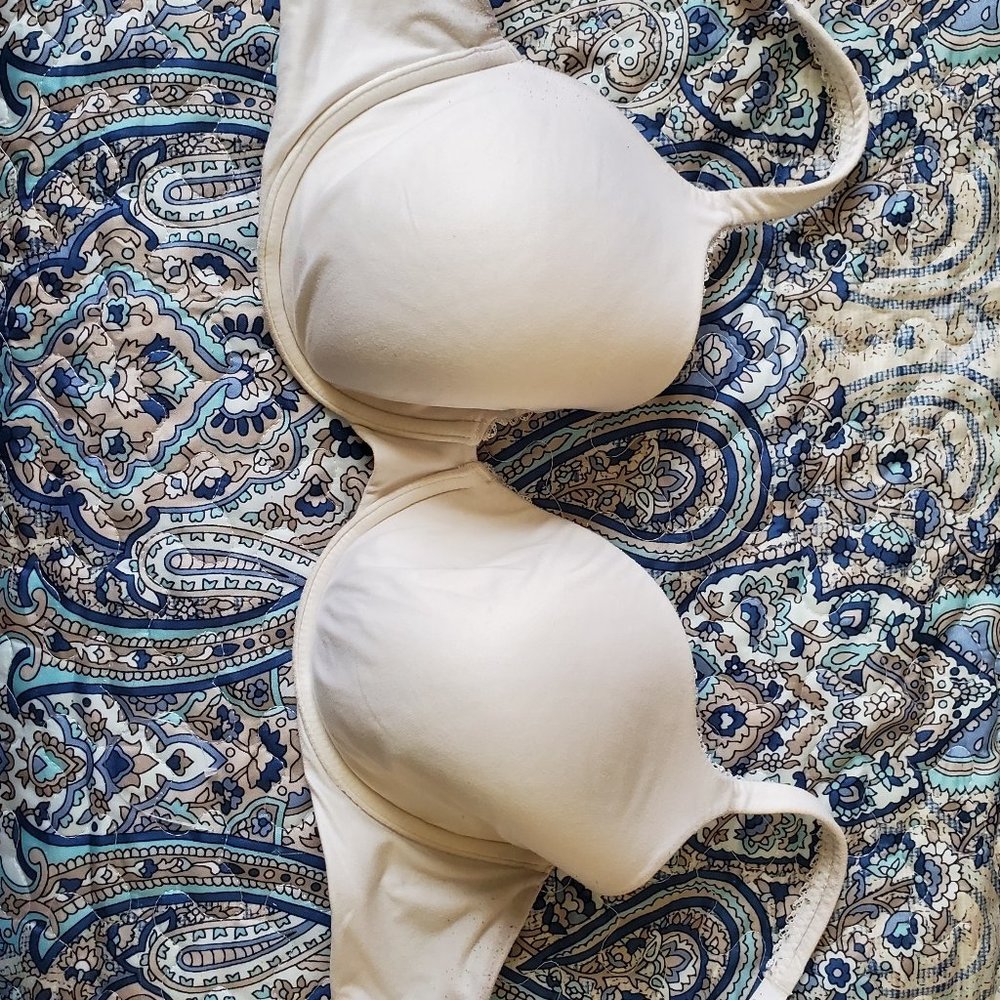 Used Body by VS 36D White Bra